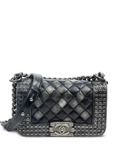 CHANEL Pre-Owned 2010s quilted studded shoulder bag Grey 19918119