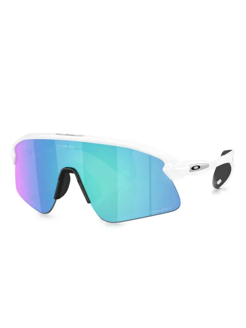 Oakley geometric shield-frame sunglasses White OO9517951704