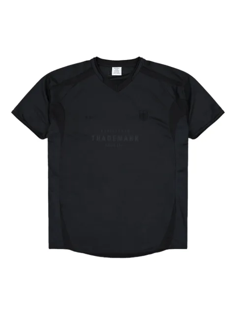 VETEMENTS Trademark Football V-neck panelled jersey Black UH76TR500B