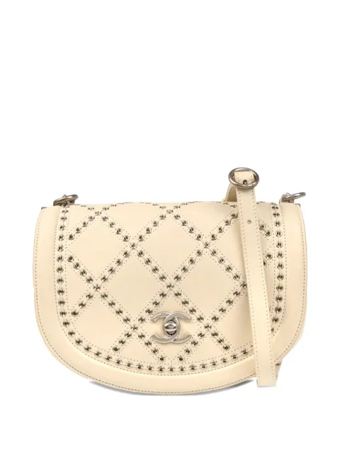 CHANEL Pre-Owned 2017 quilted flap bag Neutrals 25171770