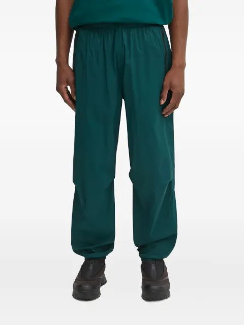 The North Face zip-pocket elasticated trousers Green NF0A8EFV1KI1