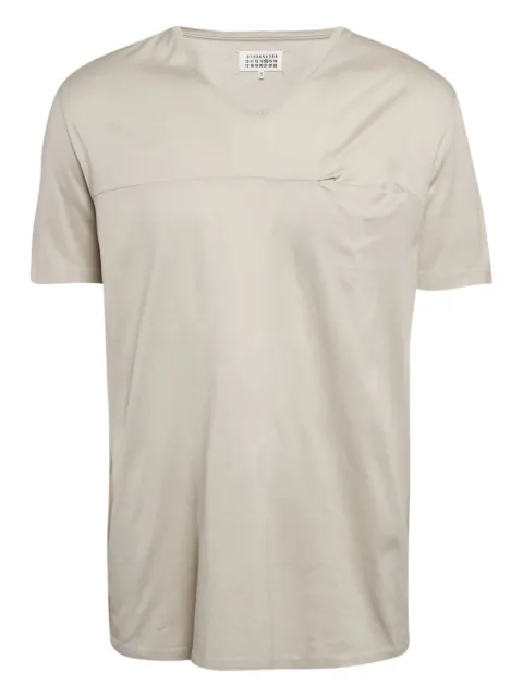 Maison Martin Margiela Pre-Owned chest-pocket V-neck T-shirt Grey 1149326
