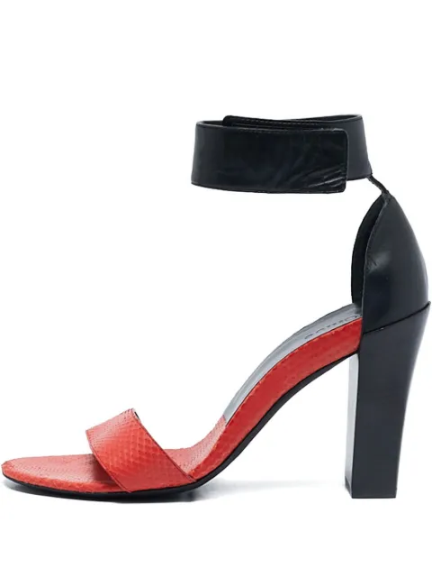 Chloé Pre-Owned leather ankle-strap sandals Red 1079279