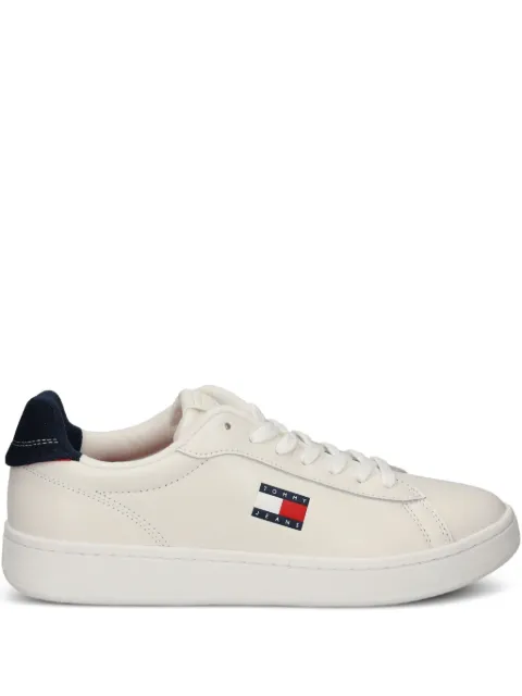 Tommy Jeans logo-plaque leather sneakers White EM0EM015960G1