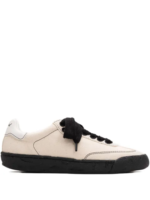 General Scale. canvas low-top sneakers White S13FW715