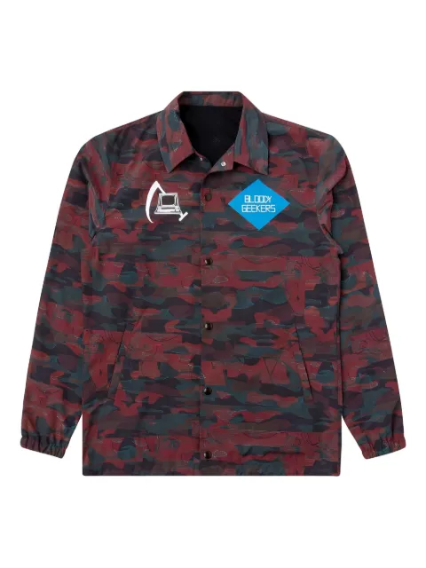 Undercover Bloody Geekers camouflage-print graphic-detail coach jacket Red UCW4212