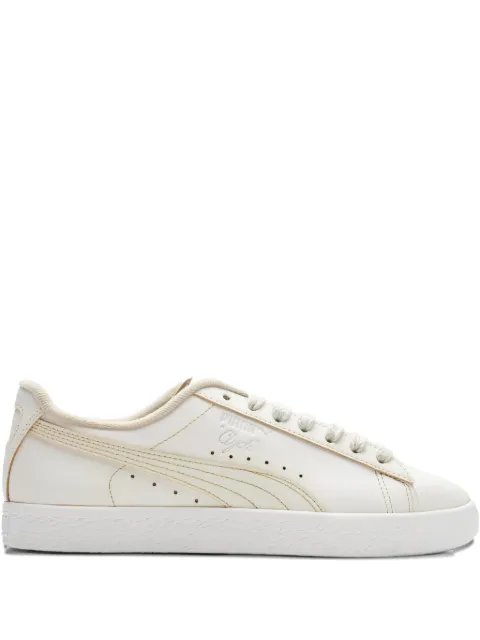 PUMA Clyde leather trainers White 397240018