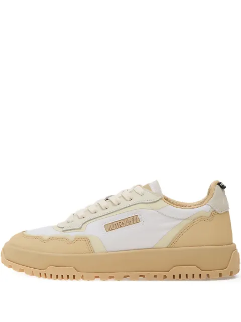 Autry Wildpace low-top panelled sneakers White A1UNLDLWRU02