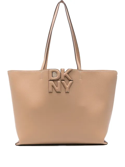 DKNY large logo-plaque tote bag Neutrals R51AAJ38