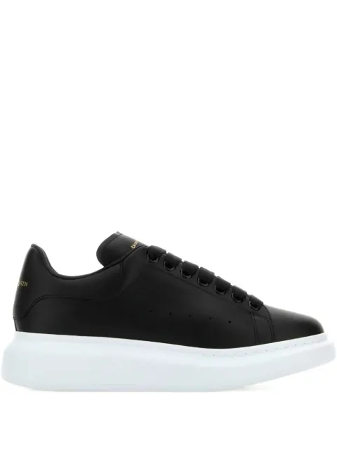 Alexander McQueen Oversized leather sneakers Black 553770WIAIG