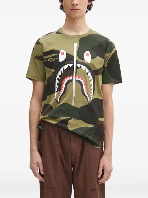 A BATHING APE® 1st Camo Shark T-shirt Green 1L30109011