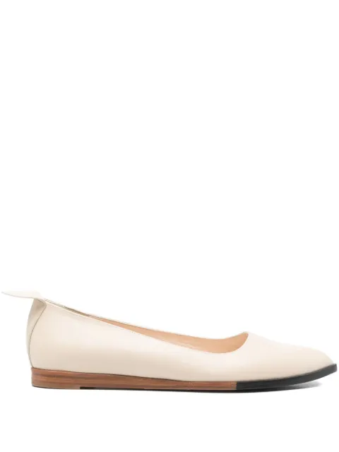 Megumi Ochi pointed-toe leather ballet flats Neutrals 1749