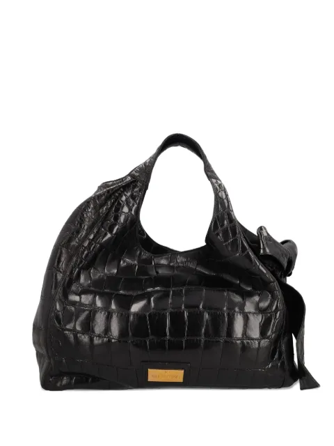 Valentino Garavani Pre-Owned 2023 crocodile-embossed shoulder bag Black B462525