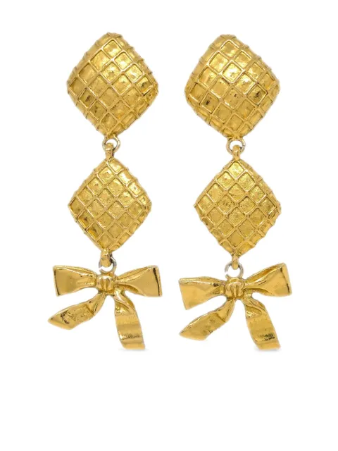 CHANEL Pre-Owned 1990-2000s bow rhombus clip-on earrings Gold ER185639