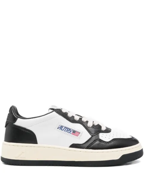 Autry Medalist low sneakers White AULMWB01