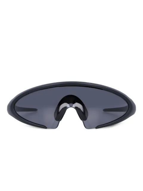 Oakley oversize-frame sunglasses Black 0OO9490