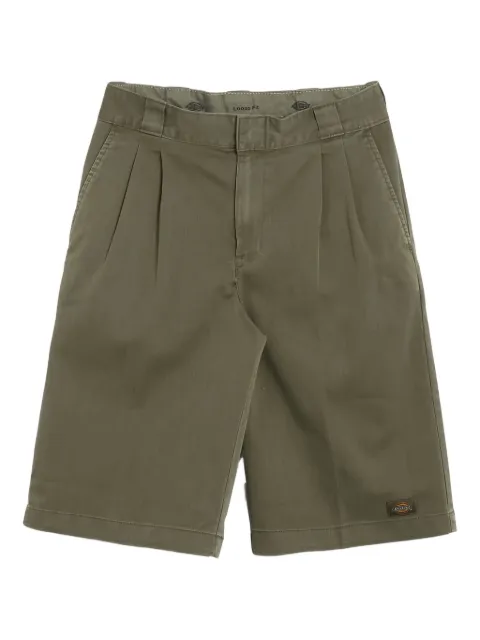 DICKIES pleated logo-patch shorts Green DK0A4Z83MGR1