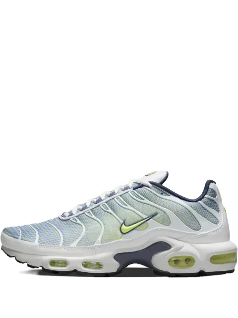 Nike air max plus patterned trainers White HV6227