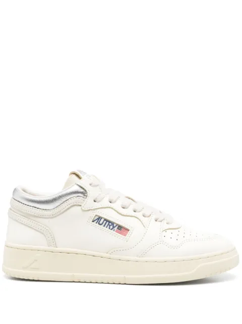 Autry Medalist low sneakers Neutrals MYMWEK08