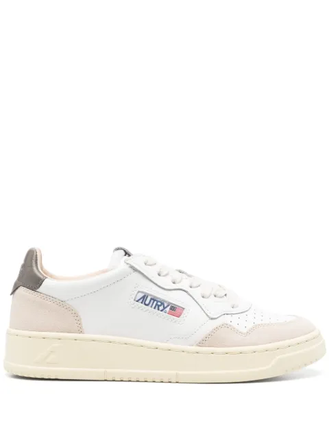 Autry Medalist low sneakers White AULWLS01