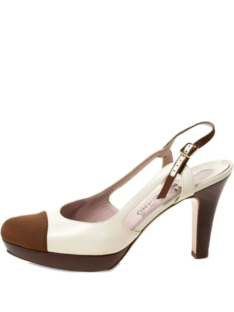 Ferragamo Pre-Owned 100mm slingback pumps White 213649