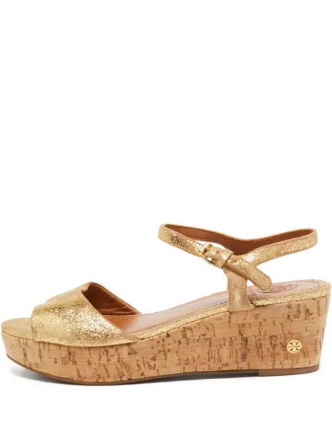 Tory Burch pre-owned 60mm Abena platform wedge sandals Gold 113011