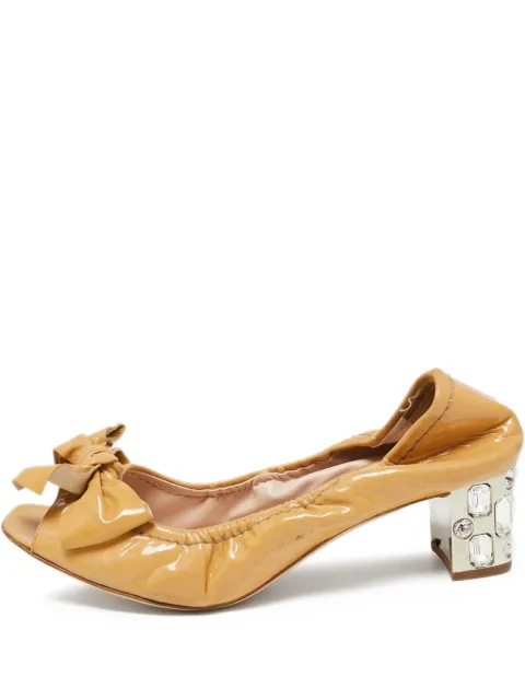Miu Miu Pre-Owned patent-finish pumps Neutrals 652393