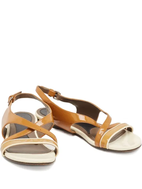 Marni Pre-Owned 2023 patent leather cross-straps flat sandals Brown 1102369