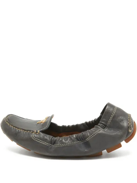 Prada Pre-Owned leather flats Black 942777
