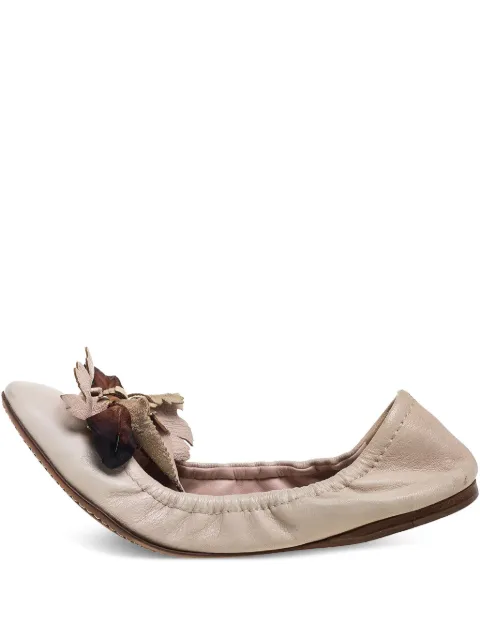 Miu Miu Pre-Owned leather-petal ballet flats Neutrals 394783