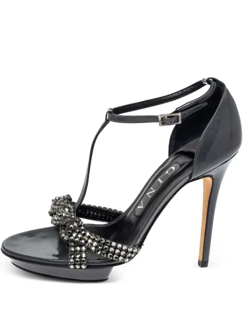 Gina pre-owned 115mm T-strap sandals Black 361021