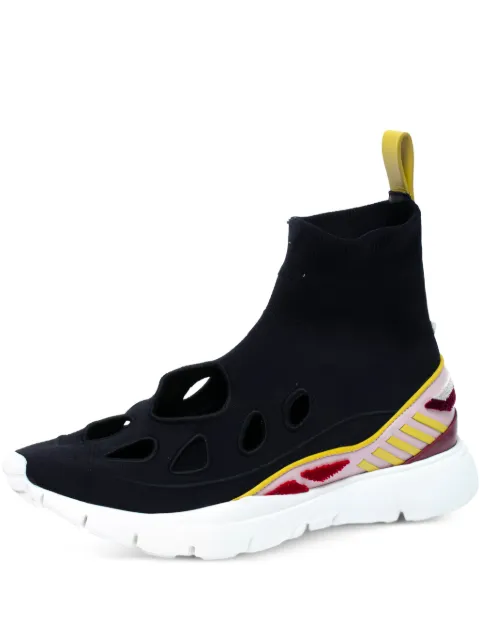 Valentino Garavani Pre-Owned cut-out rockstud sneakers Black 307016