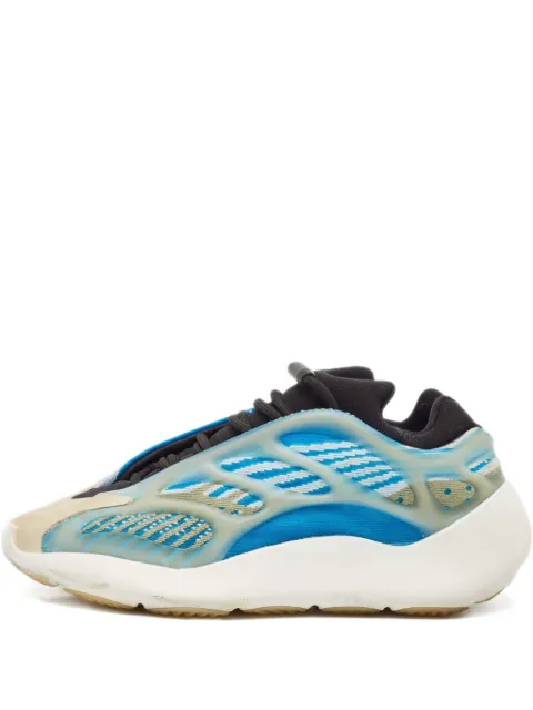 adidas Yeezy pre-owned 700 V3 Arzareth sneakers Blue 1109515