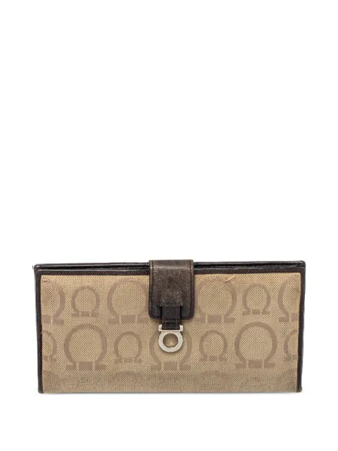 Ferragamo Pre-Owned Gancini leather wallet Neutrals 385008