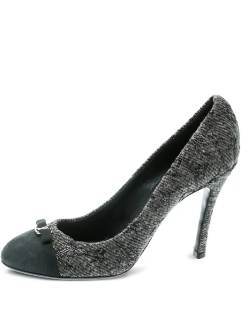 Louis Vuitton Pre-Owned 100mm suede heeled pumps Grey 178491