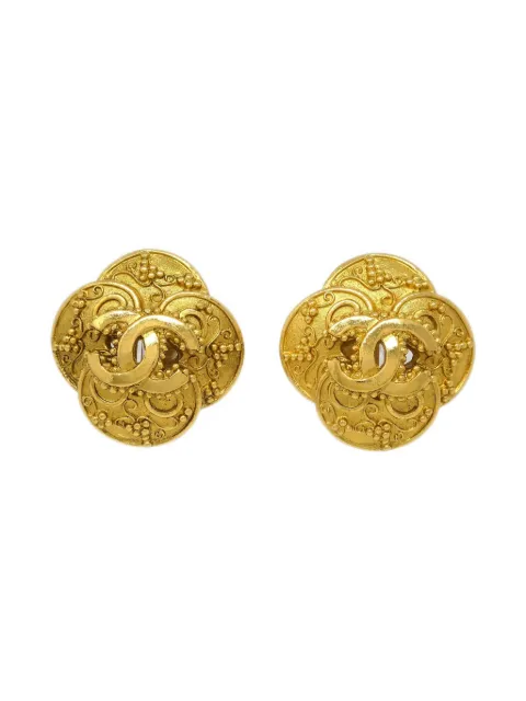 CHANEL Pre-Owned 1996 clover-motif CC earrings Gold ER175482