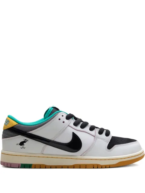 Nike x CSEF SB Dunk Low sneakers White HJ4132