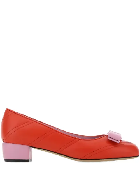 Ferragamo signature Vara bow detail pumps Red 750371