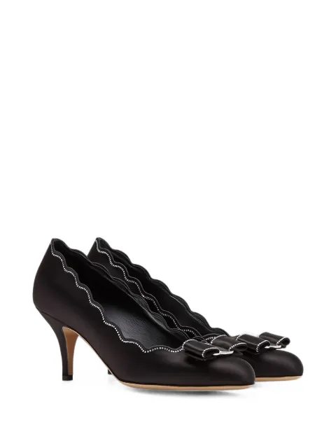 Ferragamo Vara bow scalloped pumps Black 740856