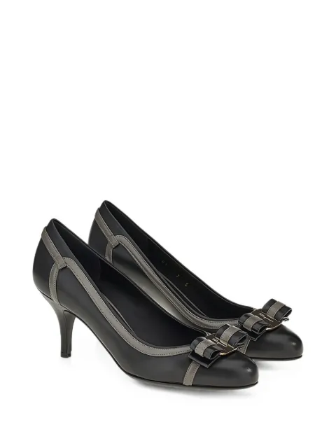 Ferragamo Vara bow pumps Black 747684