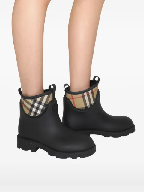 Burberry rubber Marsh Stamp low boots​ Black 8111712