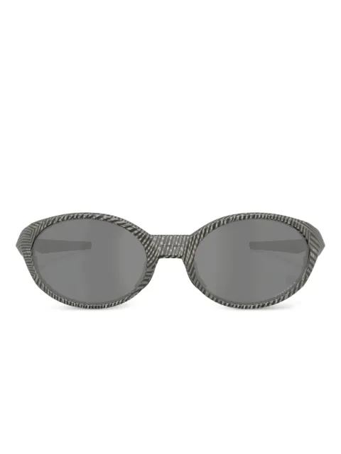 Oakley logo-print sunglasses Black OO9438