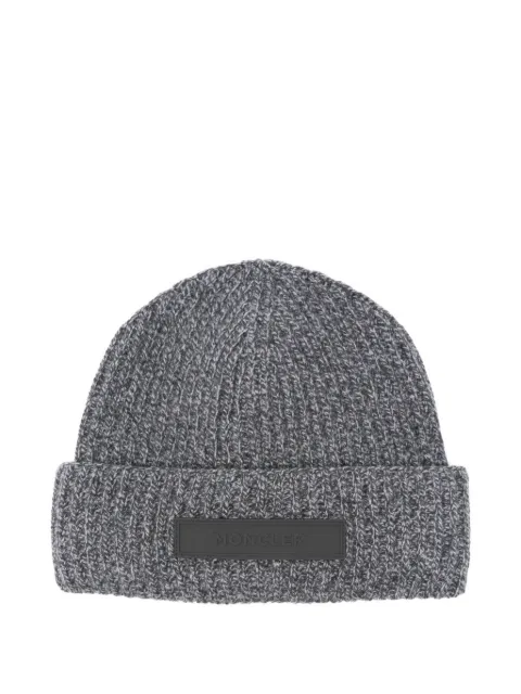 Moncler ribbed logo-plaque beanie hat Grey K20913B00042M3550