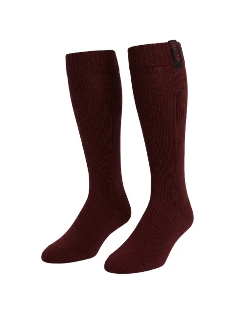 Valentino Garavani ribbed-knit logo-tag socks Red VKI00P5RC