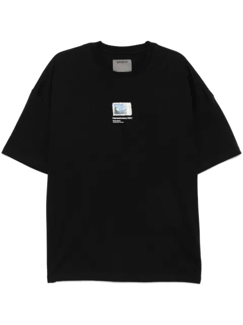 Musium Div. graphic-print T-shirt Black MMUTEM00763X