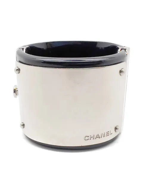 CHANEL Pre-Owned 2007s logo-plaque cuff bracelet Silver CHANELPLAQCUFF