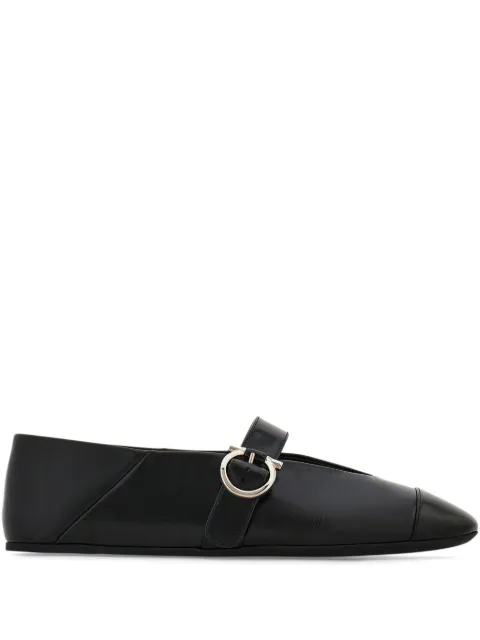 Ferragamo Gancini buckle ballet flats Black 783678