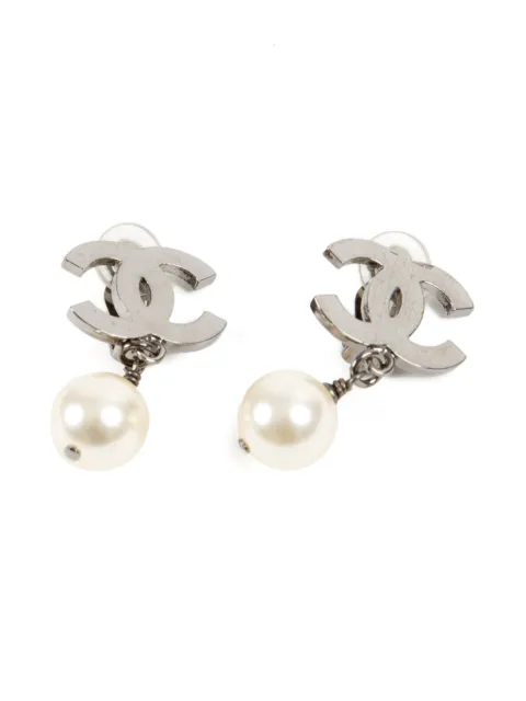 CHANEL Pre-Owned 2010 Interlocking CC clip-on earrings Silver 15015795