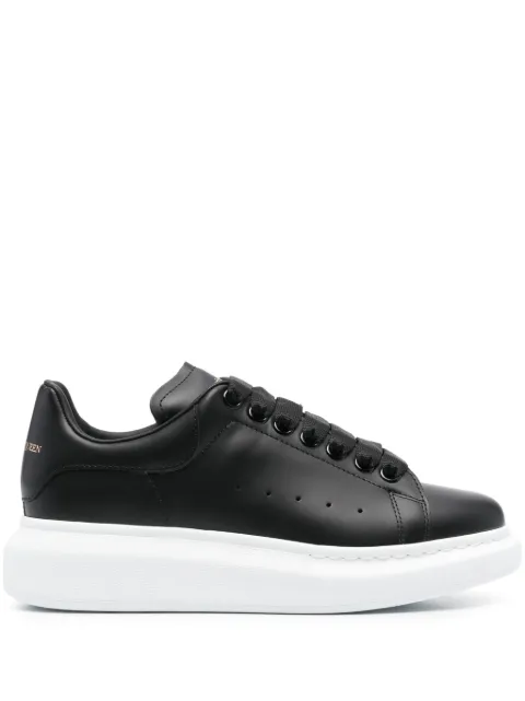Alexander McQueen Oversized sneakers Black 553770WIEE0