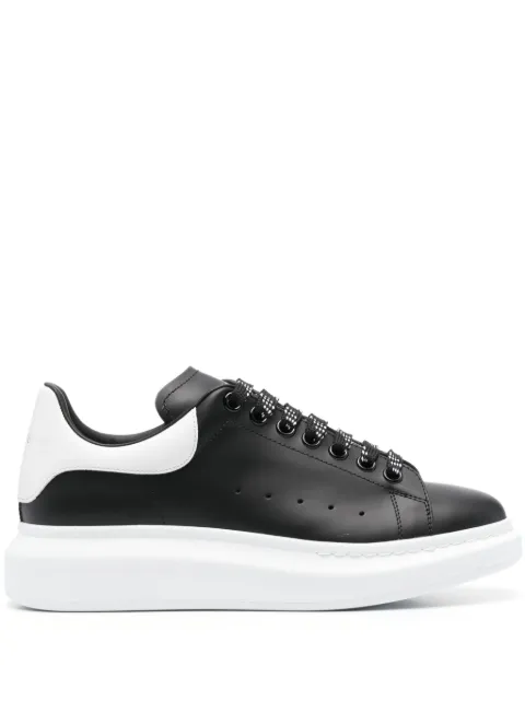 Alexander McQueen Oversized sneakers Black 553680WIEEN